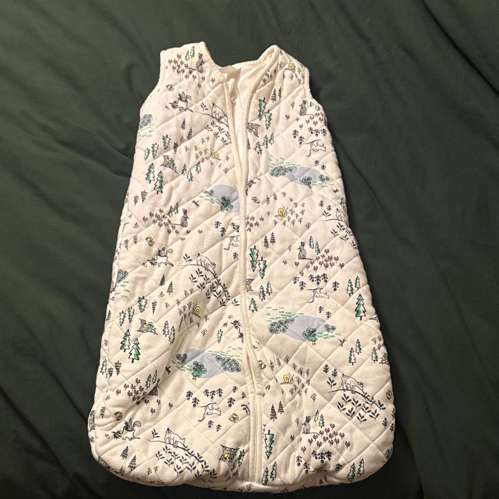 Hanna Andersson Cream Quilted Sleep Sack with Forest Design - Picture 6 of 6